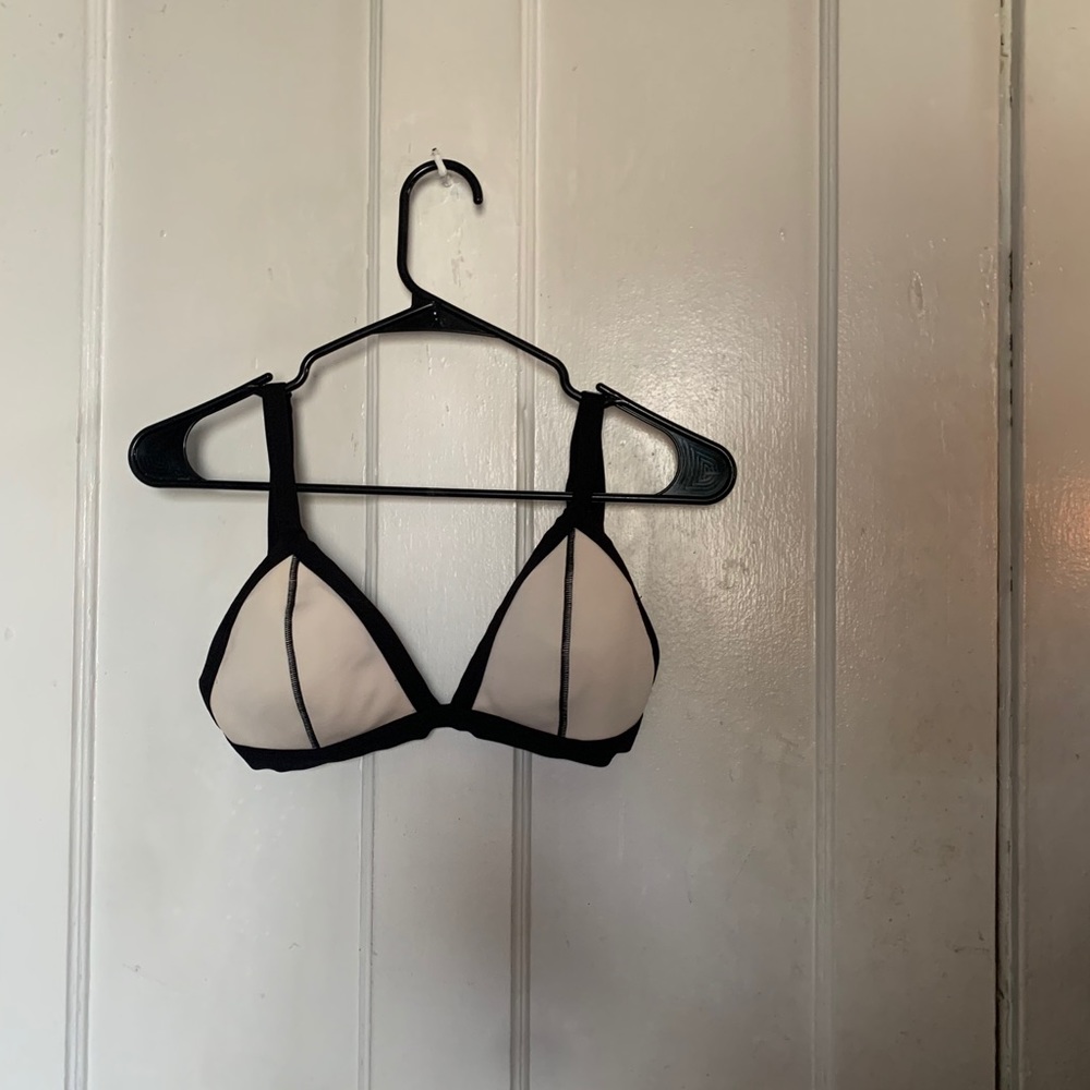 Women’s size 10 padded triangle bathing suit top